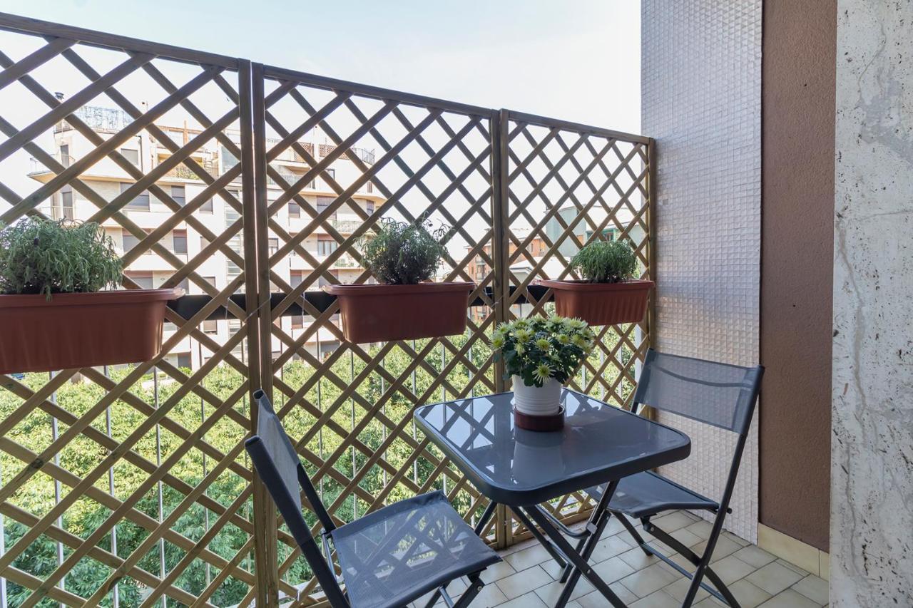 Altido Trendy Flat With Balcony, Easy Access To Milan Centre Lejlighed Eksteriør billede